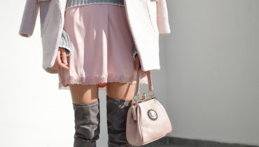 what to wear with a pink skirt